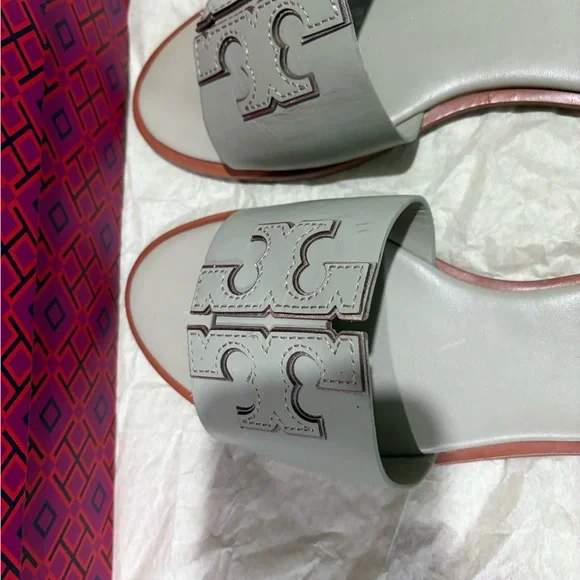 Tory Burch Light Gray Slide Sandals - Picture 5 of 11